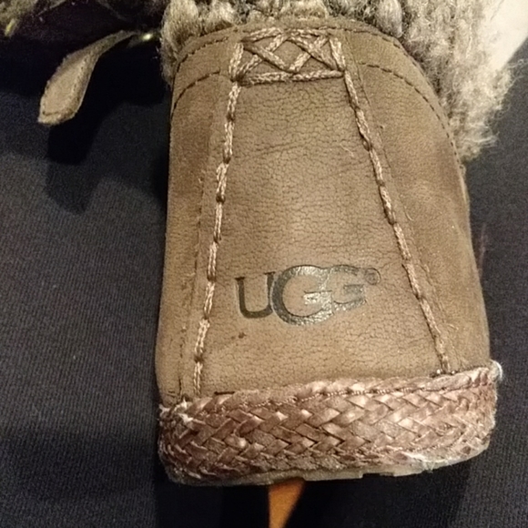 UGG BOOTS Size 8 - Picture 2 of 8